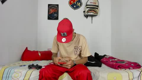 Snapshot of johan_and_antonella chatting on 12/07/24, 03:58 johan_and_antonella online show from 12/07/24, 03:58