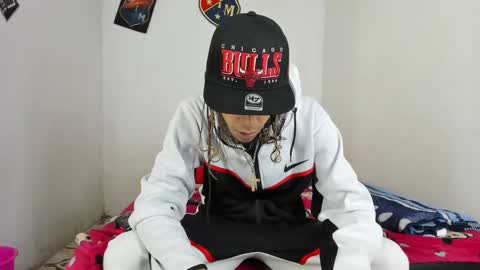 Snapshot of johan_and_antonella chatting on 01/26/25, 06:38 johan_and_antonella online show from 01/26/25, 06:38