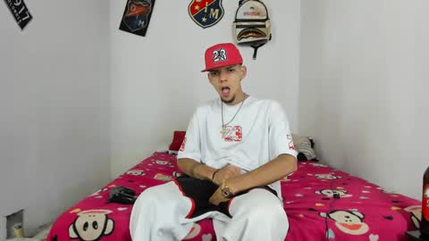 Snapshot of johan_and_antonella chatting on 01/30/25, 03:55 johan_and_antonella online show from 01/30/25, 03:55