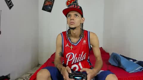 Snapshot of johan_and_antonella chatting on 02/08/25, 11:02 johan_and_antonella online show from 02/08/25, 11:02