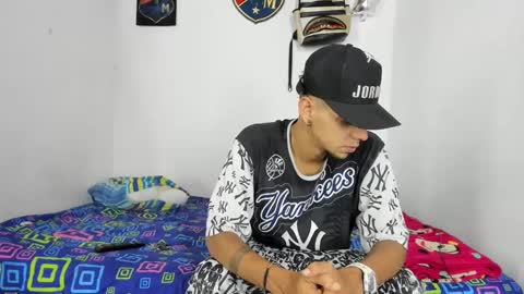 Snapshot of johan_and_antonella chatting on 09/11/25, 03:17 johan_and_antonella online show from 09/11/25, 03:17