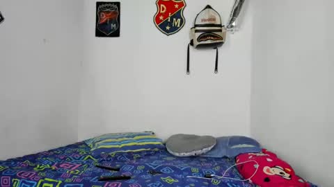 Snapshot of johan_and_antonella chatting on 09/16/25, 05:30 johan_and_antonella online show from 09/16/25, 05:30