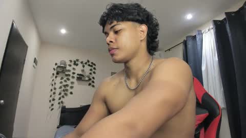 Snapshot of johan_beley_7k chatting on 10/14/25, 12:17 Johan Beley online show from 10/14/25, 12:17