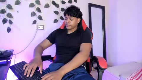 Snapshot of johan_beley_7k chatting on 12/05/25, 12:19 Johan Beley online show from 12/05/25, 12:19