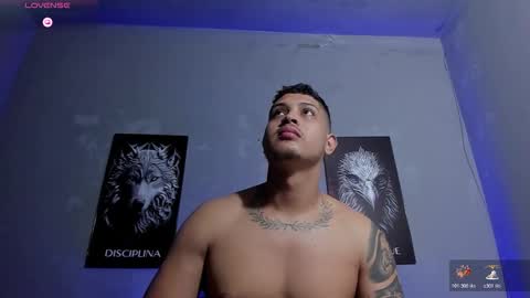 Snapshot of johansmith__ chatting on 02/15/26, 03:25 Johan Smith online show from 02/15/26, 03:25