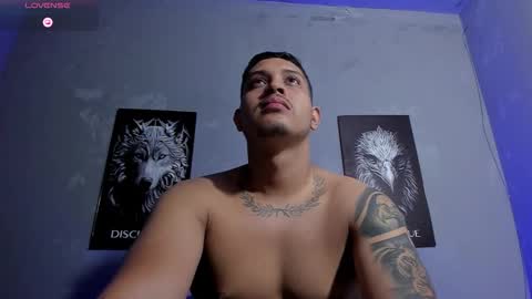 Snapshot of johansmith__ chatting on 02/20/26, 02:41 Johan Smith online show from 02/20/26, 02:41