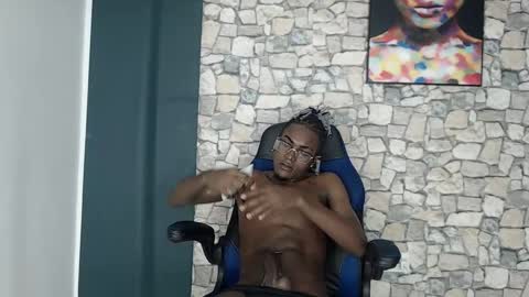 Snapshot of johanxxhot chatting on 01/09/25, 05:44 johanxxhot online show from 01/09/25, 05:44