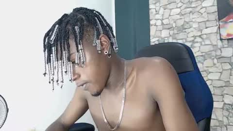 Snapshot of johanxxhot chatting on 01/16/25, 10:32 johanxxhot online show from 01/16/25, 10:32