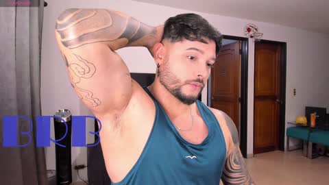 Snapshot of johatsu chatting on 12/14/24, 12:12 King - online show from 12/14/24, 12:12