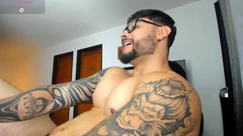 Snapshot of johatsu chatting on 12/20/24, 02:19 King - online show from 12/20/24, 02:19