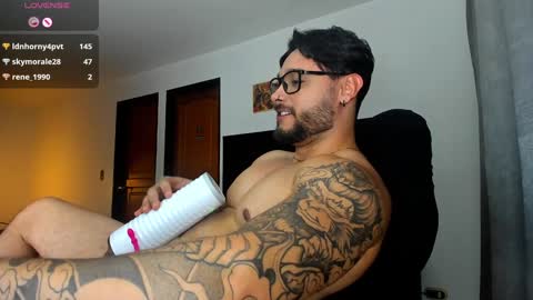 Snapshot of johatsu chatting on 01/03/25, 01:16 King - online show from 01/03/25, 01:16