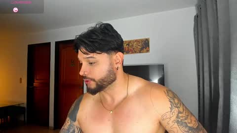 Snapshot of johatsu chatting on 01/12/25, 01:32 King - online show from 01/12/25, 01:32