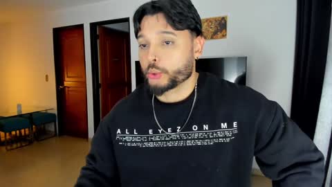 Snapshot of johatsu chatting on 01/17/25, 02:18 King - online show from 01/17/25, 02:18