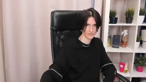 john__strong online show from 06/19/26, 09:29