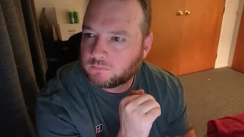 john_bear1 online show from 04/15/26, 09:16