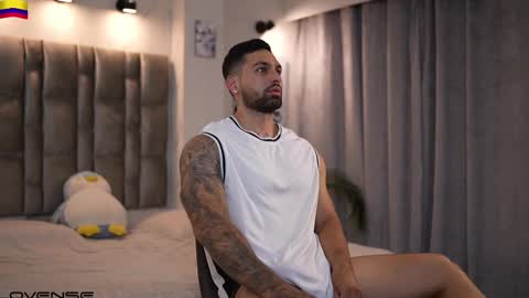 Snapshot of john_king29 chatting on 09/13/25, 11:37 john online show from 09/13/25, 11:37