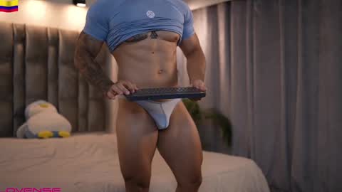 Snapshot of john_king29 chatting on 10/11/25, 12:15 john online show from 10/11/25, 12:15