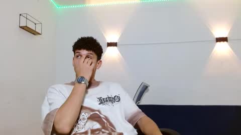 john_ssnow29 online show from 10/09/25, 08:45