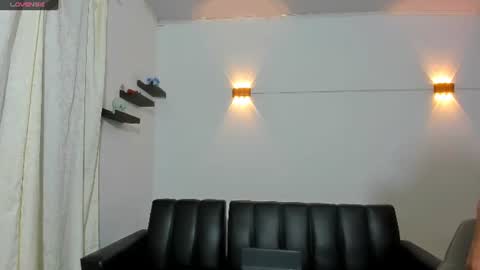 john_ssnow29 online show from 06/24/26, 10:03