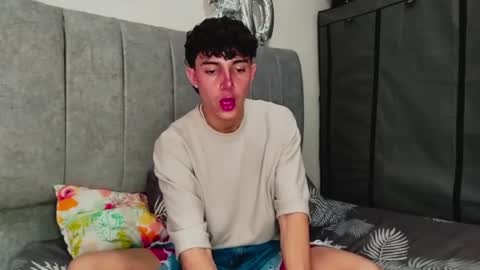 Snapshot of john_vichenso chatting on 12/17/24, 05:15 John Vichenso online show from 12/17/24, 05:15