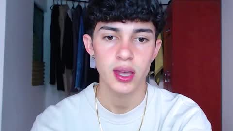 Snapshot of john_vichenso chatting on 09/08/25, 09:25 John Vichenso online show from 09/08/25, 09:25