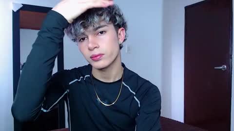 Snapshot of john_vichenso chatting on 11/10/25, 09:03 John Vichenso online show from 11/10/25, 09:03