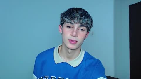 Snapshot of john_vichenso chatting on 11/25/25, 10:32 John Vichenso online show from 11/25/25, 10:32