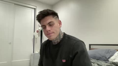 Snapshot of johnafterdark chatting on 12/07/24, 11:12 JAXX online show from 12/07/24, 11:12