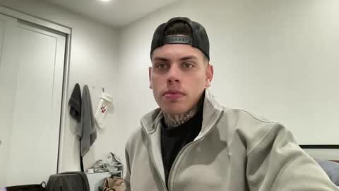 Snapshot of johnafterdark chatting on 01/02/25, 06:23 JAXX online show from 01/02/25, 06:23