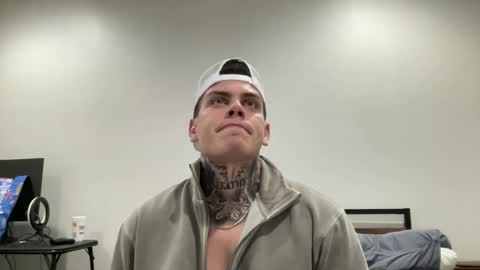 Snapshot of johnafterdark chatting on 01/17/25, 05:42 JAXX online show from 01/17/25, 05:42