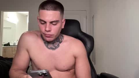 Snapshot of johnafterdark chatting on 10/12/25, 02:21 JAXX online show from 10/12/25, 02:21