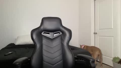 Snapshot of johnafterdark chatting on 10/28/25, 11:07 JAXX online show from 10/28/25, 11:07