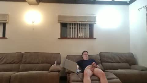 johnathan_stuart33 online show from 05/25/26, 12:05