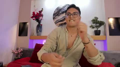 Snapshot of johnbelrose chatting on 10/07/25, 11:46 johnbelrose online show from 10/07/25, 11:46