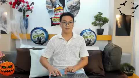 Snapshot of johnbelrose chatting on 10/20/25, 07:36 johnbelrose online show from 10/20/25, 07:36