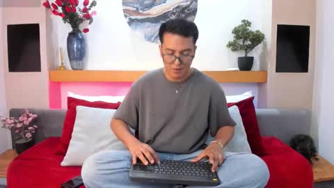 Snapshot of johnbelrose chatting on 12/18/25, 08:15 johnbelrose online show from 12/18/25, 08:15