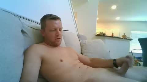 johnd101020 online show from 04/16/26, 05:03