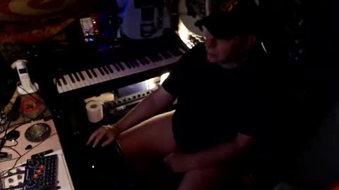 johnfeelgood004 online show from 04/16/26, 06:25