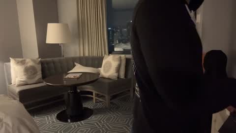 J online show from 12/31/24, 11:42