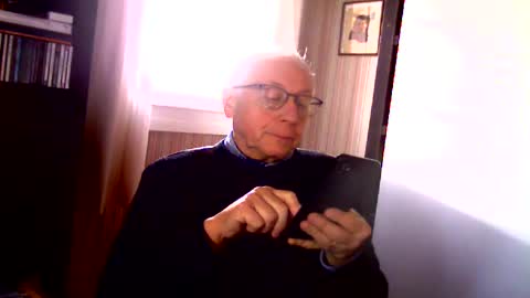 Snapshot of johnjohn6226623 chatting on 01/04/25, 11:22 johnjohn6226 online show from 01/04/25, 11:22