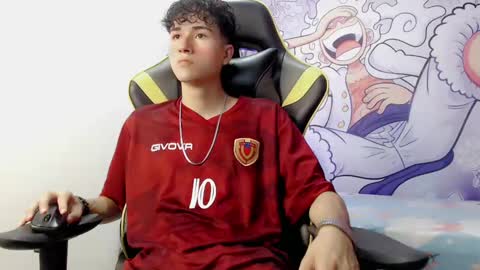 Snapshot of johnny_cagee chatting on 12/29/24, 04:16 johnny_cagee online show from 12/29/24, 04:16