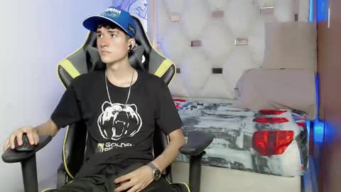 Snapshot of johnny_cagee chatting on 09/11/25, 03:50 johnny_cagee online show from 09/11/25, 03:50