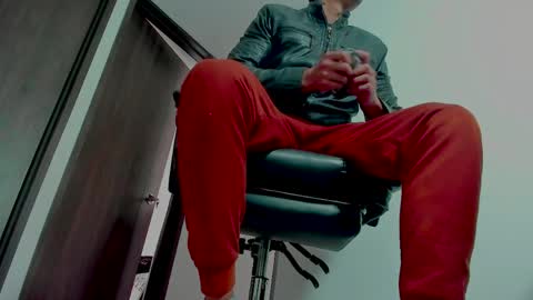 Johnny online show from 04/06/26, 09:05