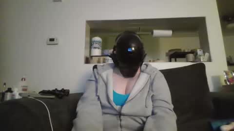 Snapshot of johnnyadepth chatting on 09/18/25, 02:02 johnnyadepth online show from 09/18/25, 02:02