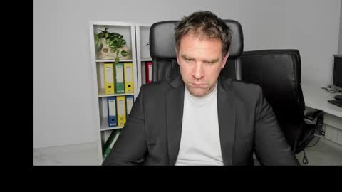 johnnydough82 online show from 12/22/24, 04:06