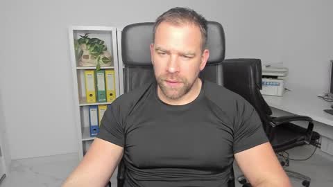 johnnydough82 online show from 01/04/25, 03:50