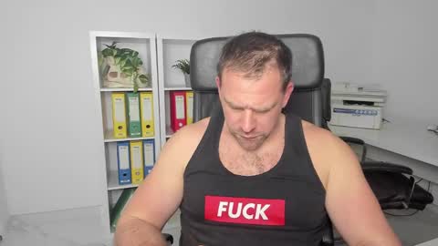 johnnydough82 online show from 01/13/25, 05:12