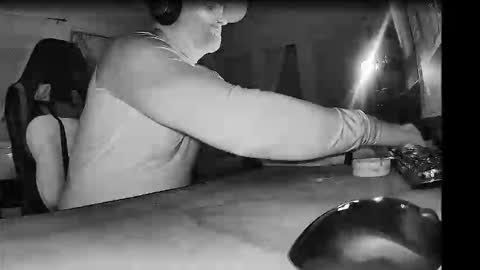 Hawk Tuah enjoyer online show from 12/21/25, 03:52