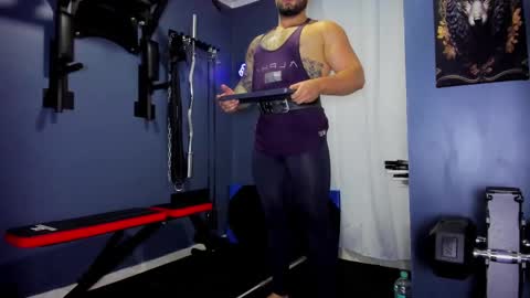 Snapshot of johnnygrayson_ chatting on 01/10/25, 11:08 JOHNNY online show from 01/10/25, 11:08