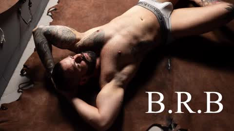 Snapshot of johnnygrayson_ chatting on 02/16/25, 02:09 JOHNNY online show from 02/16/25, 02:09